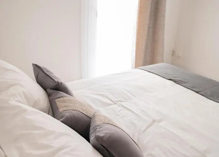 Appartement Loustalot - Lumineux 3 - Parking Gratuit Béziers